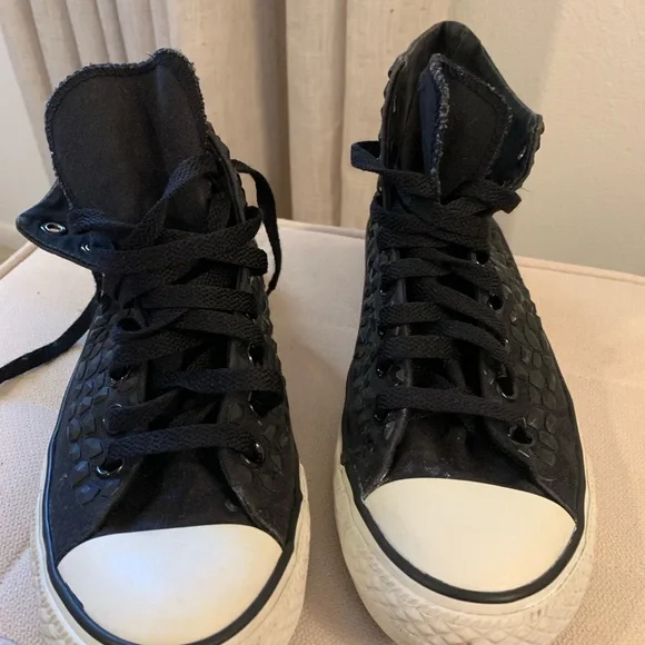 Converse Women’s Black Textured High-Top Sneakers - Picture 3 of 5
